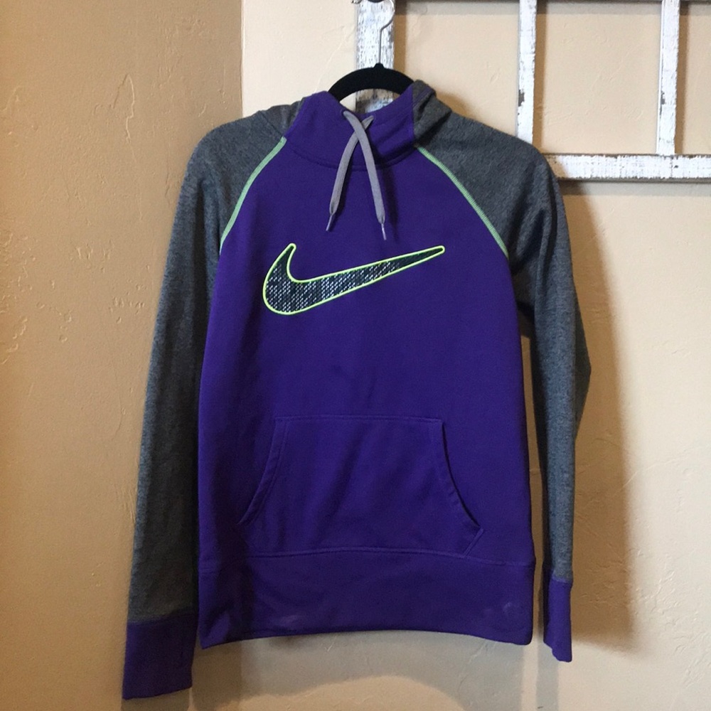 Nike sweatshirt